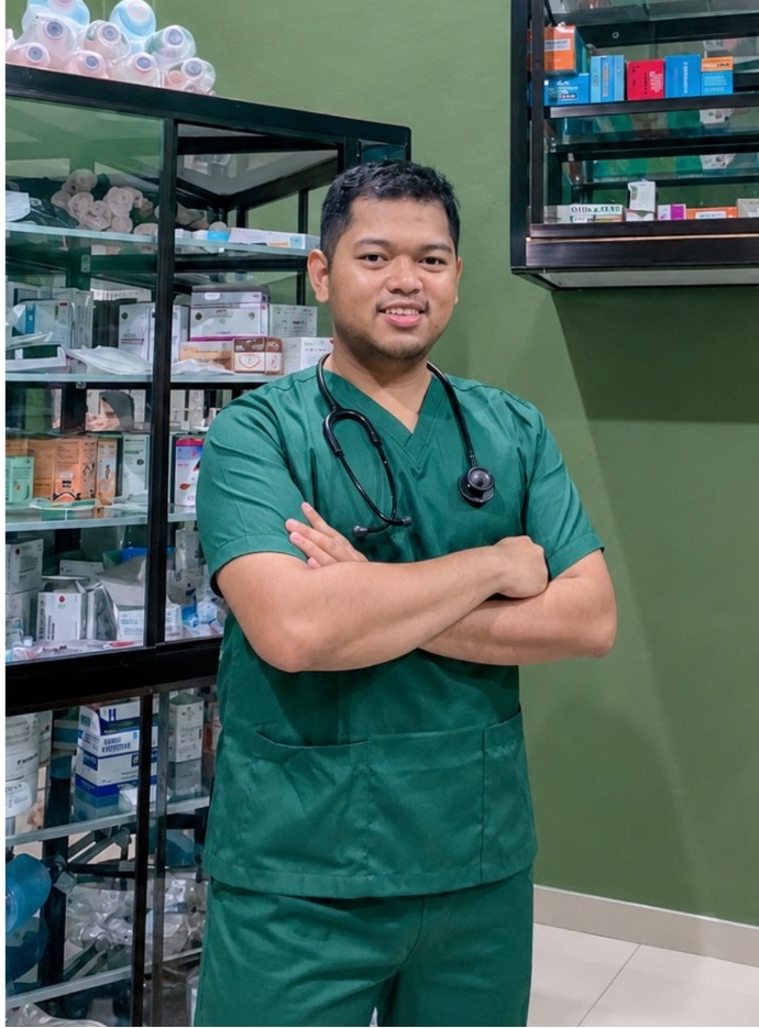 dr. Mahdi Aldha Mahashin di Praktik dr. Aldho